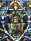 Cathédrale de Cantorbéry : le Christ au sommet de l'arbre de Jessé, fenêtre du Corona. 
