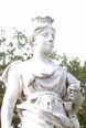Popa, mre de Guillaume Longue-Epe, statue  Bayeux. [Photo P. David]
