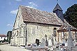 Chiesa parrocchiale di Saint-Martin-de-la-Lieue, Pays d'Auge. La navata presenta tracce architettoniche del Xmo sec.