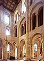 Cattedrale di Winchester, iniziata nel 1079: il transetto nord visto dallattraversamento. (Foto: John Crook, jcrook@netcomuk.co.uk)